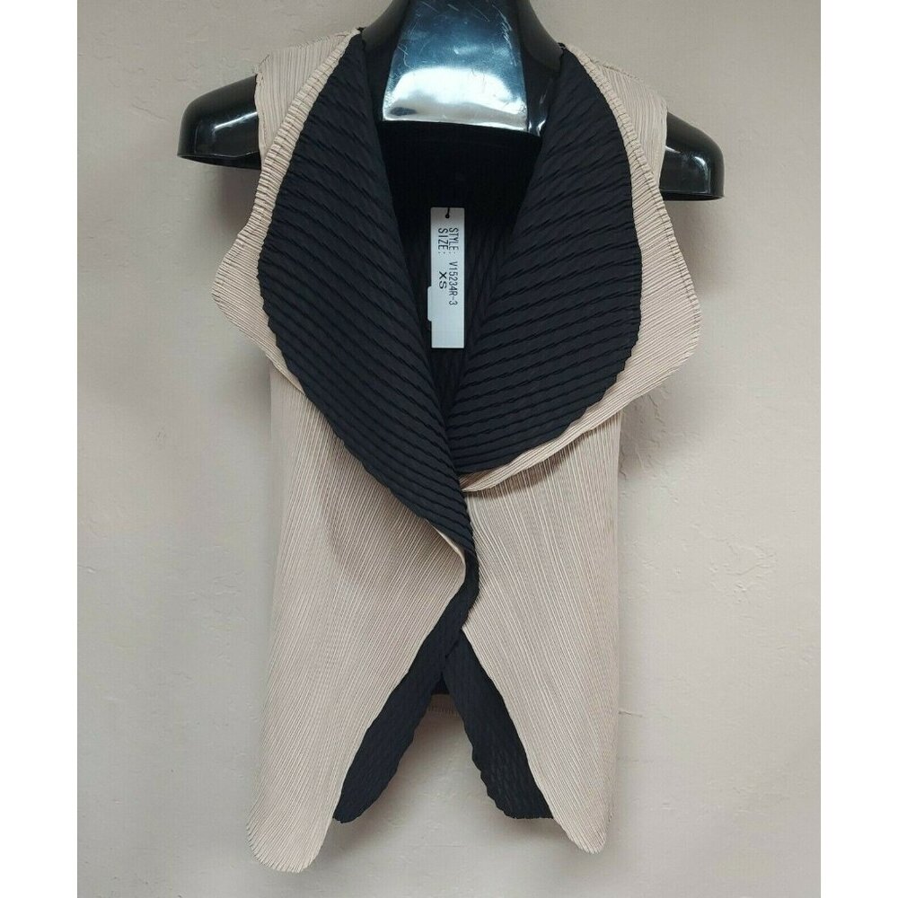 New Lindi Aria Collection Womens XS Reversible Textured Vest Tan/Black Lined